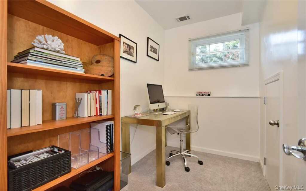 9 Franklin Avenue, Rye, NY 10580 - Photo 28 of 36