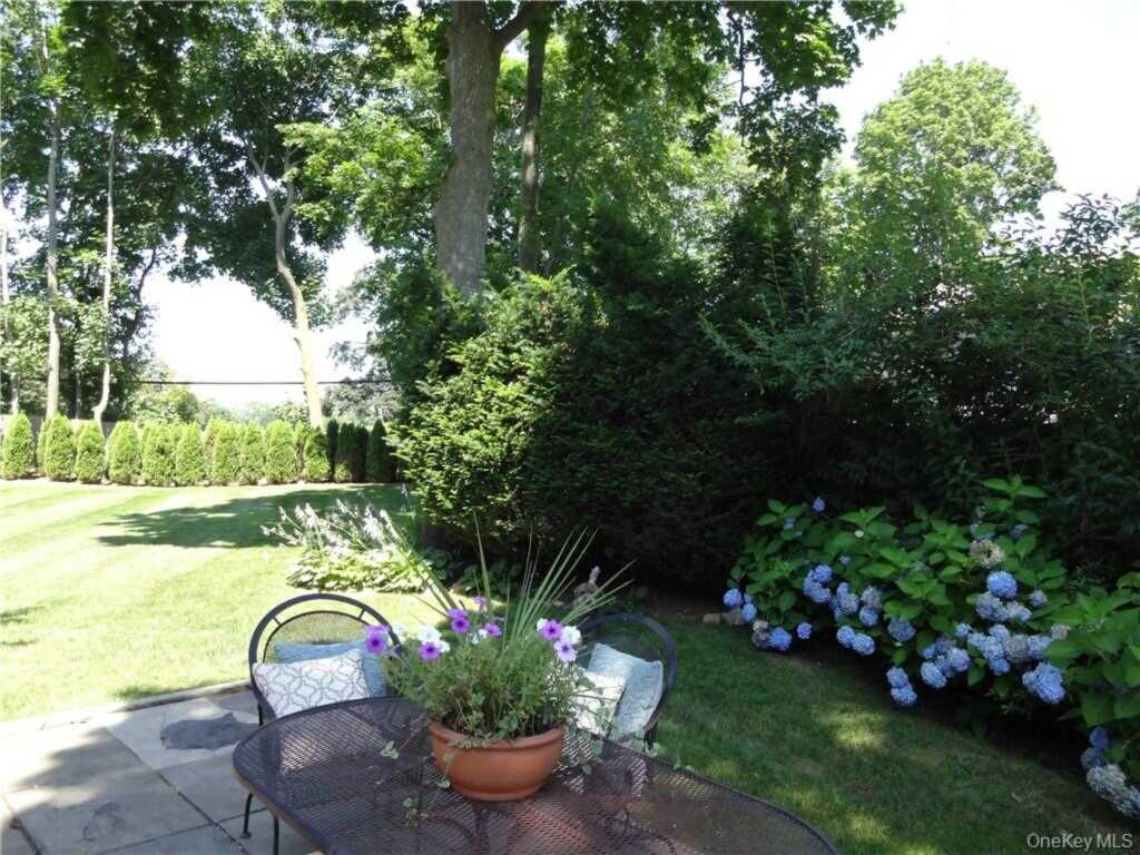 9 Franklin Avenue, Rye, NY 10580 - Photo 33 of 36