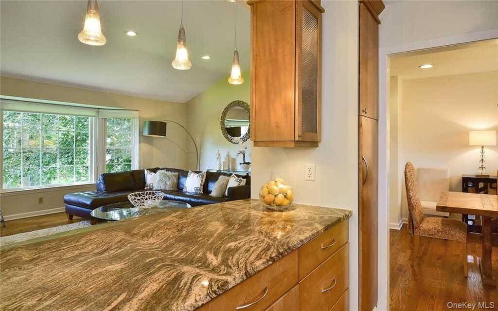 9 Franklin Avenue, Rye, NY 10580 - Photo 9 of 36