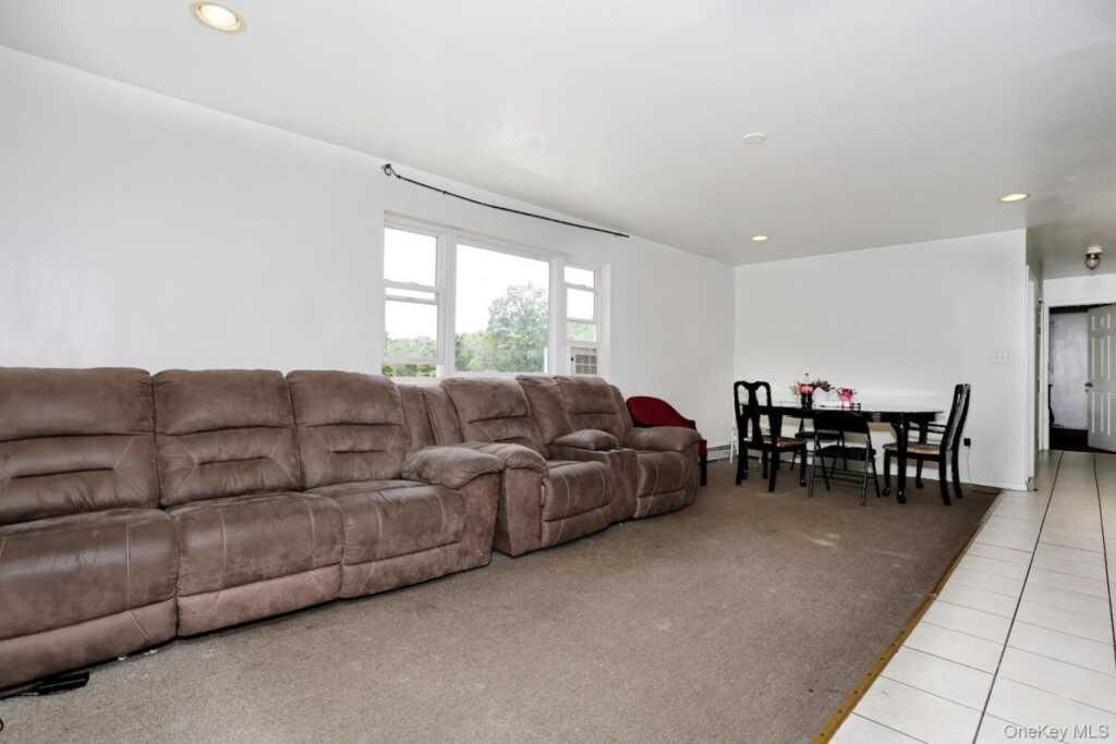 7 Olin Drive, Nanuet, NY 10954 - Photo 14 of 30