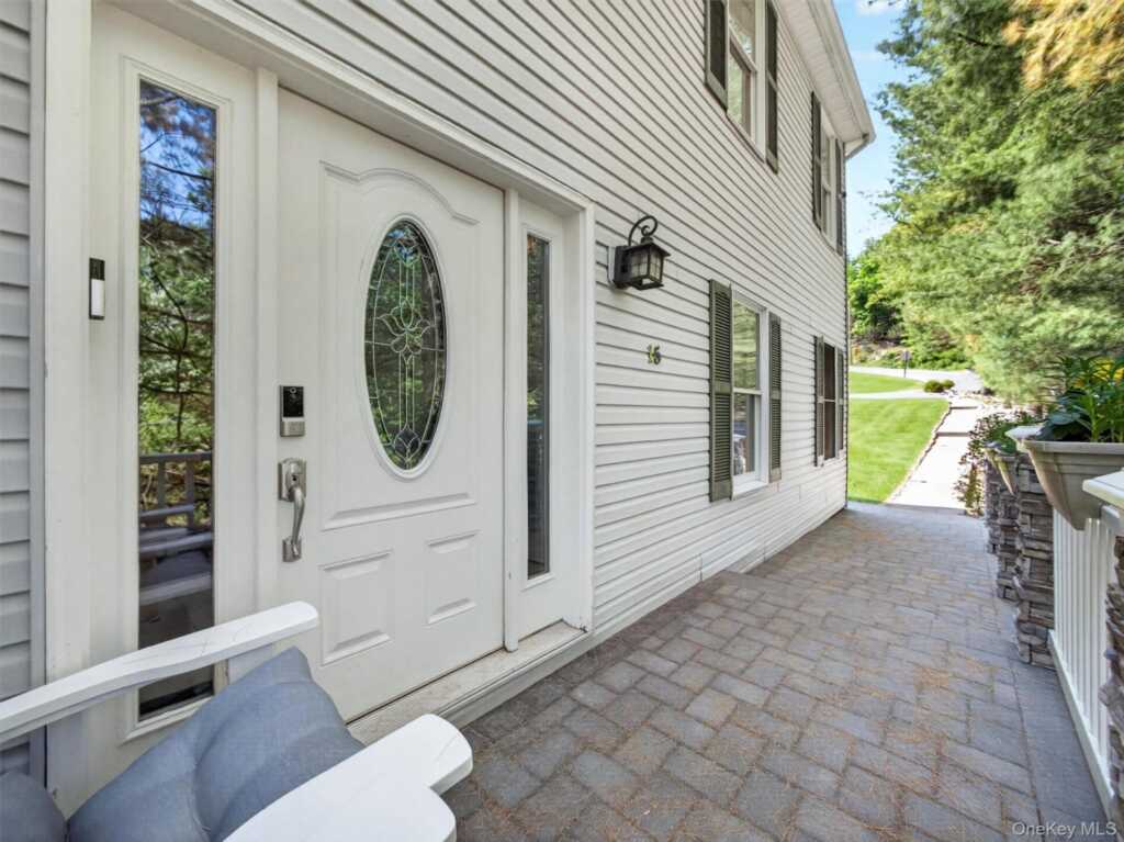15 Central Highway, New City, NY 10956 - Photo 3 of 49