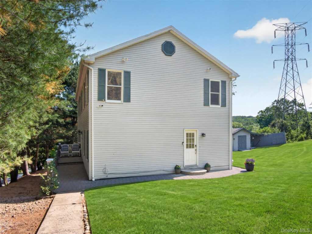 15 Central Highway, New City, NY 10956 - Photo 5 of 49