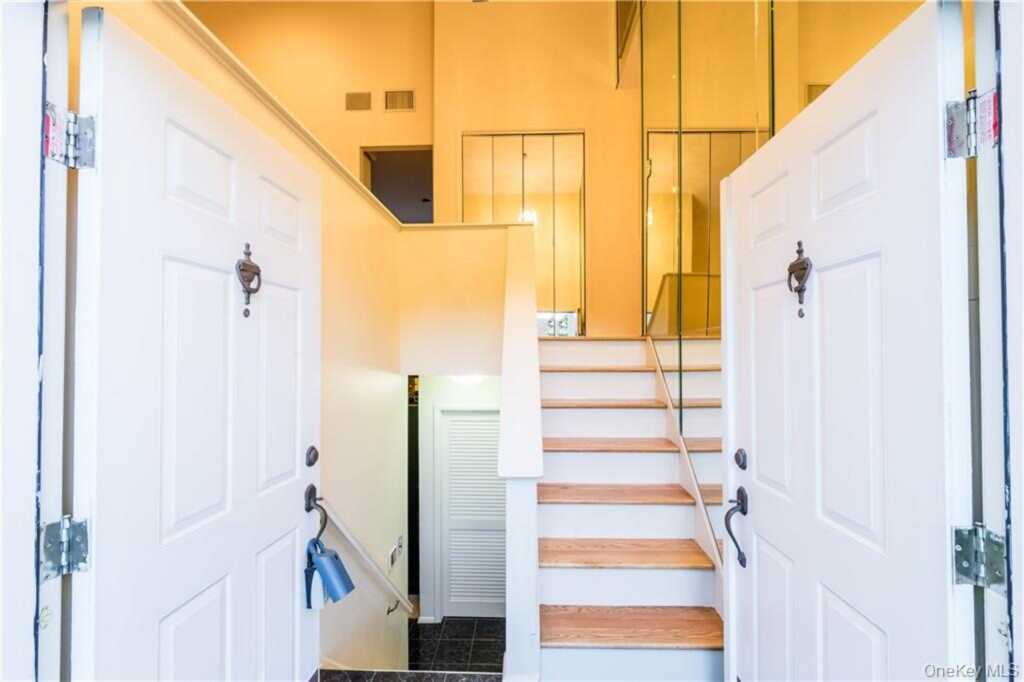 39 Bubenko Drive, Stony Point, NY 10923 - Photo 2 of 20