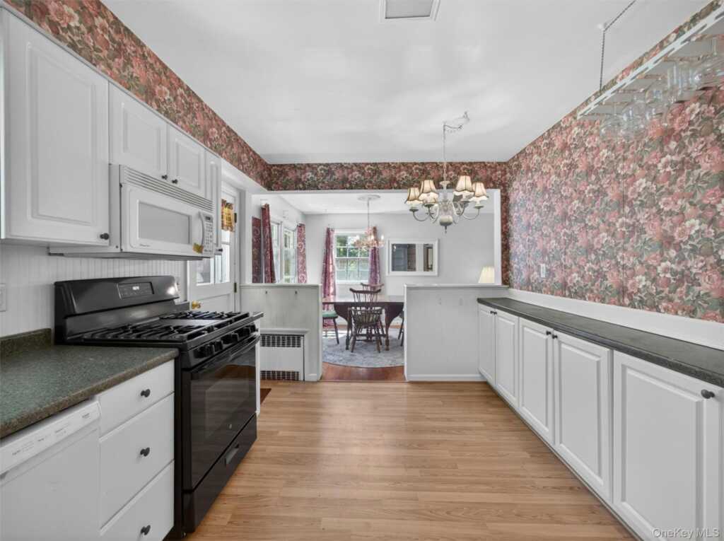 56 Oak Road, New City, NY 10956 - Photo 11 of 30
