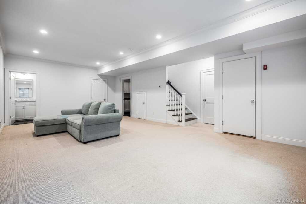 63 Grapal Street, Rye, NY 10580 - Photo 26 of 36