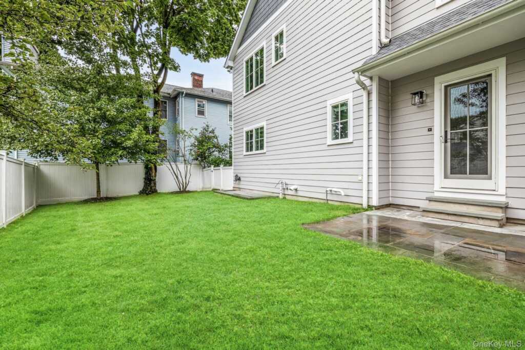 63 Grapal Street, Rye, NY 10580 - Photo 33 of 36
