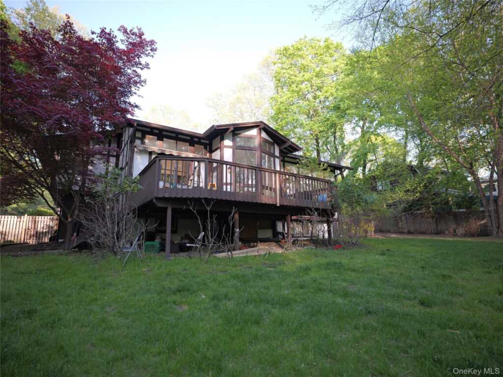 31 Dawn Lane, Suffern, NY 10901 - Photo 19 of 36
