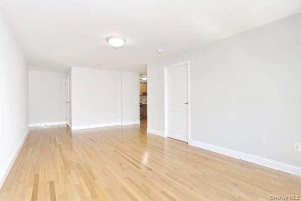 21 E Central Avenue, Unit #302, Pearl River, NY 10965 - Photo 14 of 33