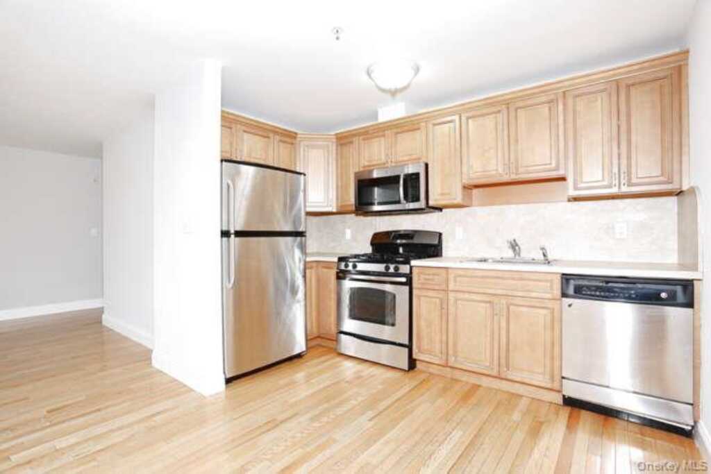 21 E Central Avenue, Unit #302, Pearl River, NY 10965 - Photo 18 of 33