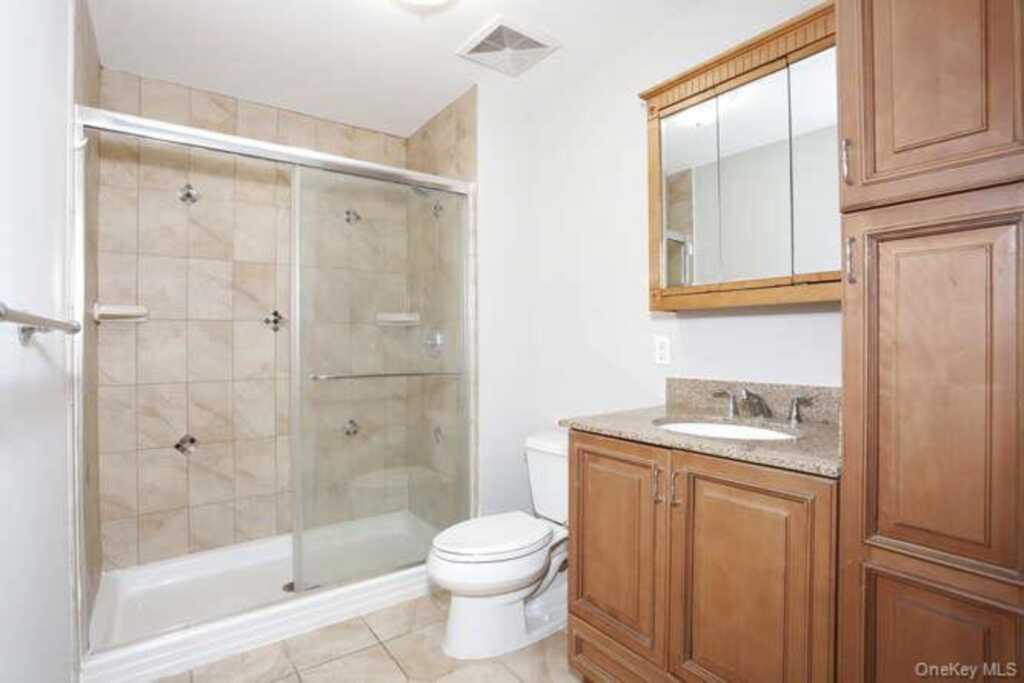 21 E Central Avenue, Unit #302, Pearl River, NY 10965 - Photo 27 of 33