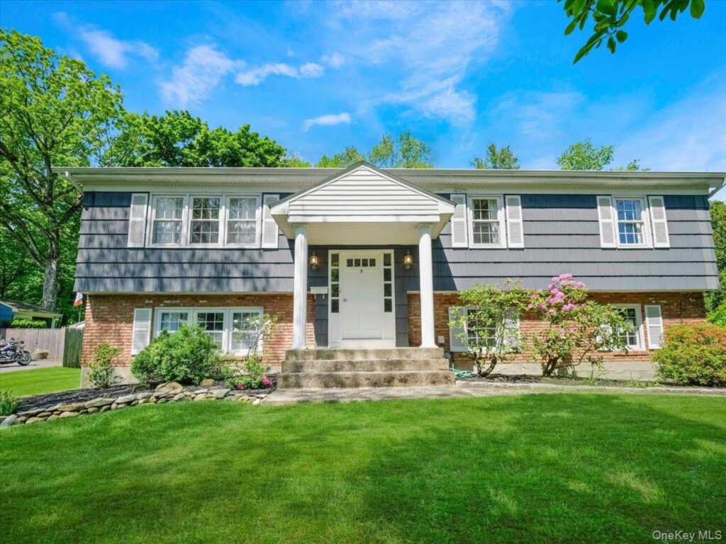 5 Dorchester Avenue, New City, NY 10956