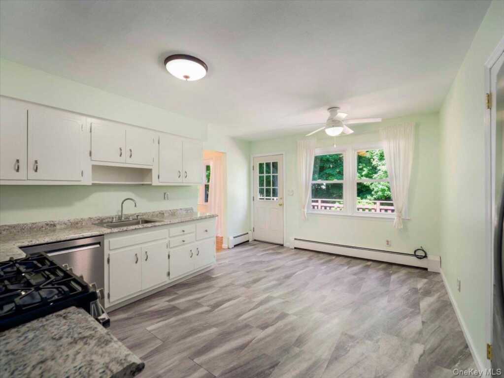 5 Dorchester Avenue, New City, NY 10956 - Photo 12 of 35