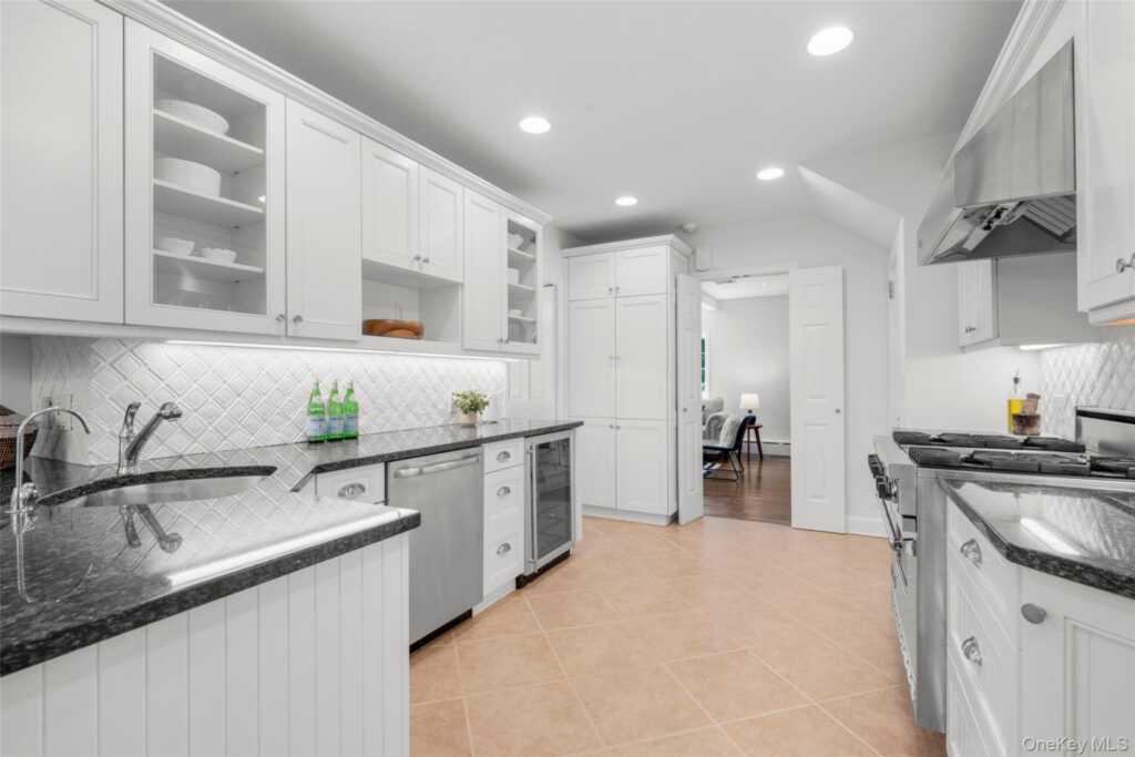 63 Rye Road, Rye, NY 10580 - Photo 12 of 50