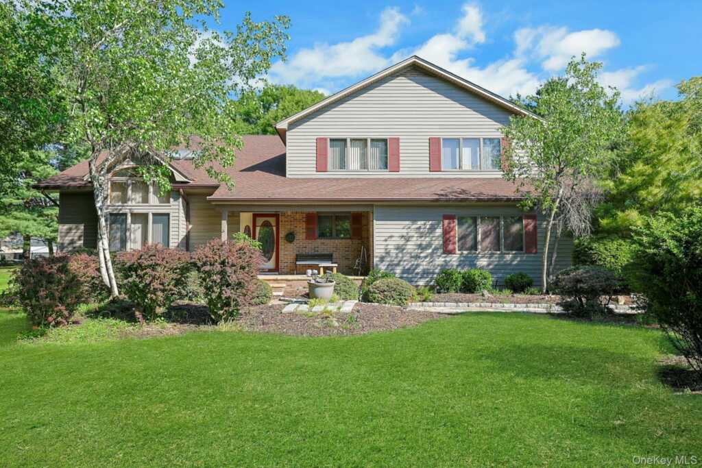13 Brainerd Drive, Stony Point, NY 10980 - Photo 2 of 38