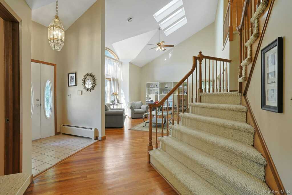 13 Brainerd Drive, Stony Point, NY 10980 - Photo 4 of 38