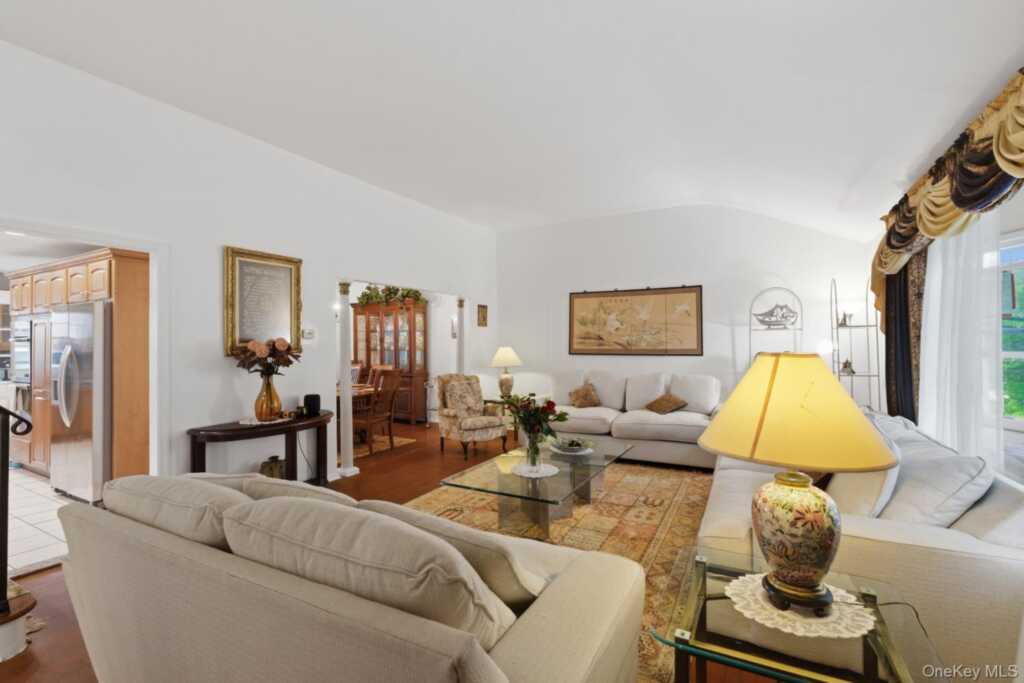 3 Baldwin Lane, New Rochelle, NY 10583 - Photo 10 of 36