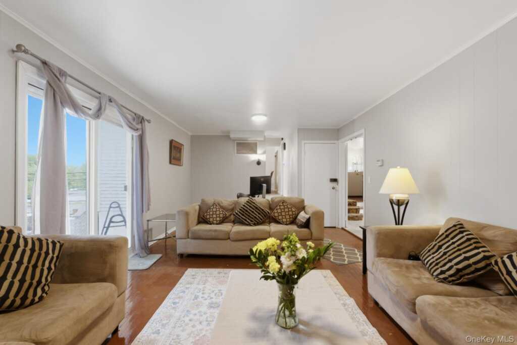3 Baldwin Lane, New Rochelle, NY 10583 - Photo 16 of 36