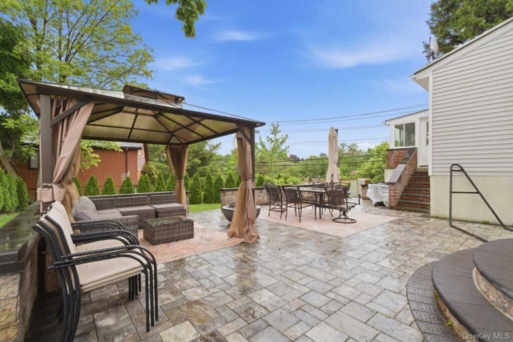 3 Baldwin Lane, New Rochelle, NY 10583 - Photo 28 of 36