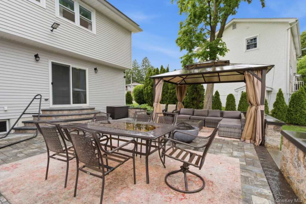 3 Baldwin Lane, New Rochelle, NY 10583 - Photo 29 of 36