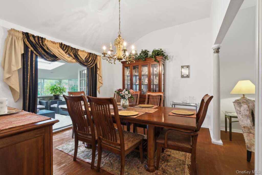 3 Baldwin Lane, New Rochelle, NY 10583 - Photo 5 of 36
