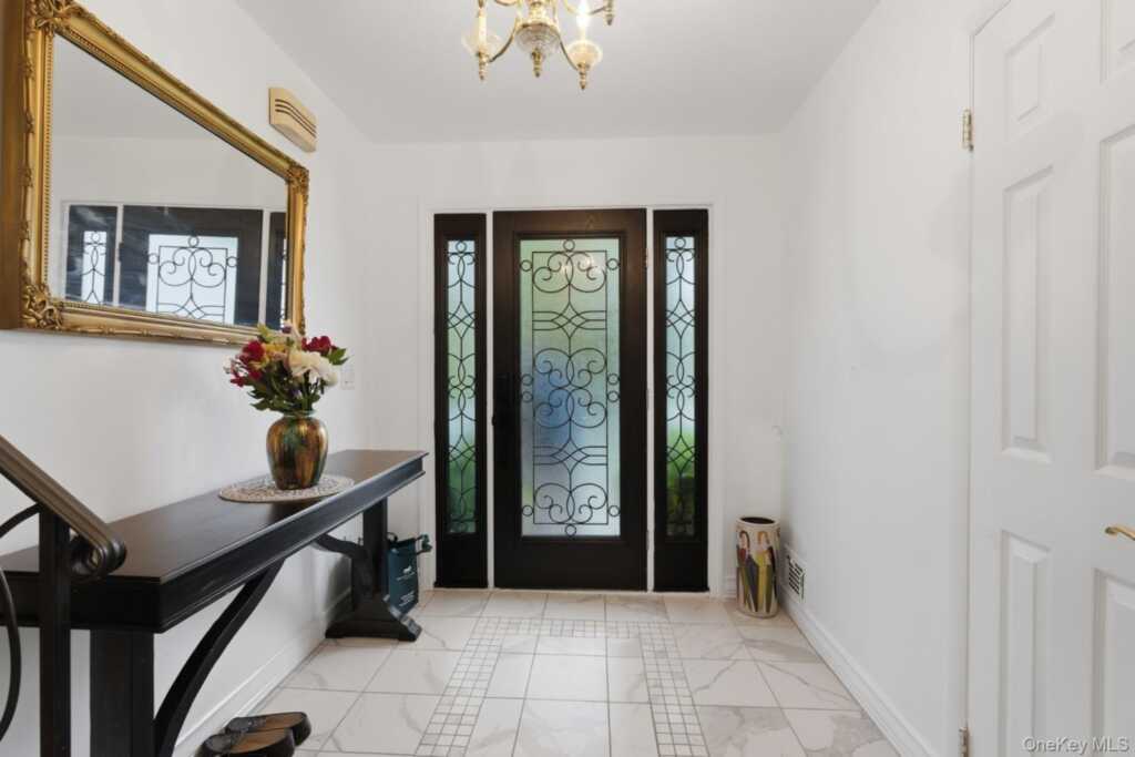 3 Baldwin Lane, New Rochelle, NY 10583 - Photo 9 of 36