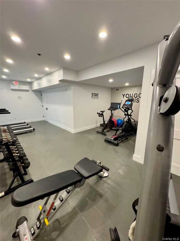 422 E Boston Post Road, Unit #PH 401, Rye, NY 10543 - Photo 31 of 36