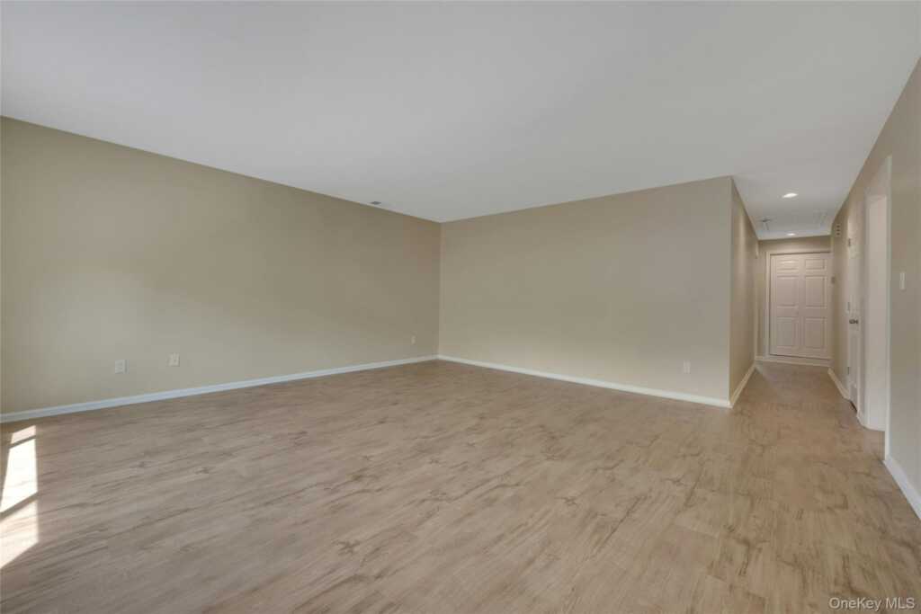 19 Edison Place, Unit #2, Rye, NY 10573 - Photo 4 of 25