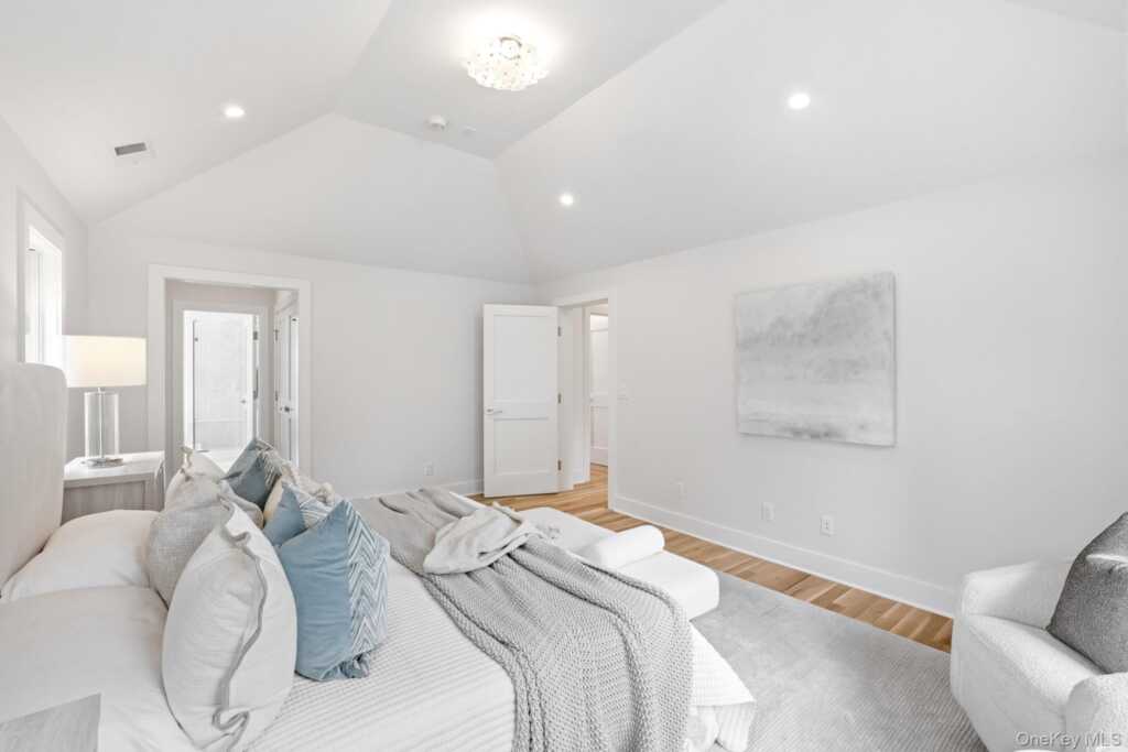 227 Central Avenue, Rye, NY 10580 - Photo 18 of 42