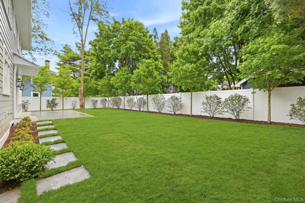 227 Central Avenue, Rye, NY 10580 - Photo 39 of 42