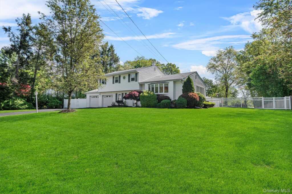 6 Wilton Circle, New City, NY 10956 - Photo 26 of 35