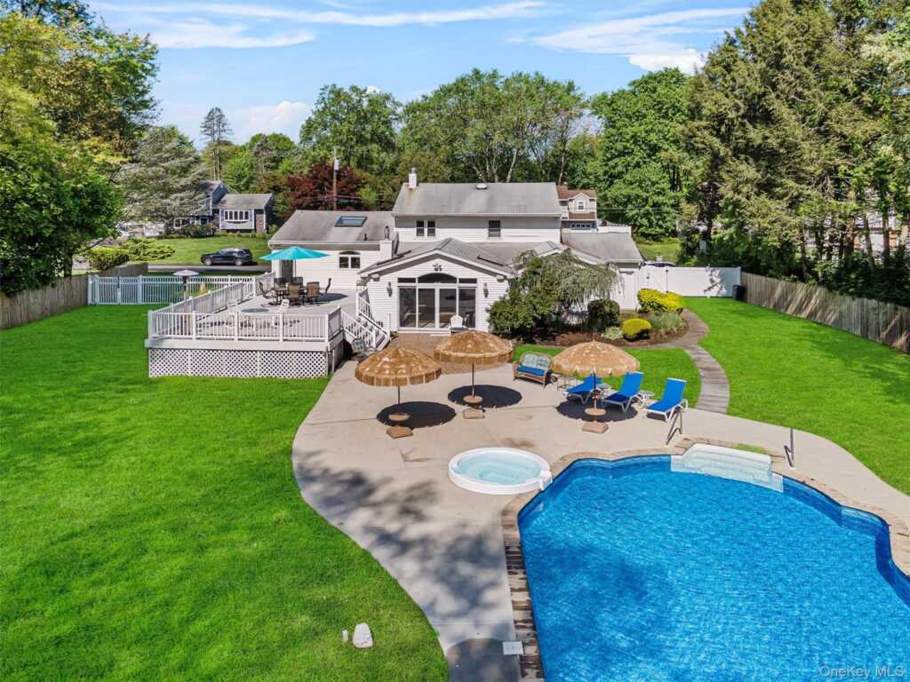 6 Wilton Circle, New City, NY 10956 - Photo 30 of 35