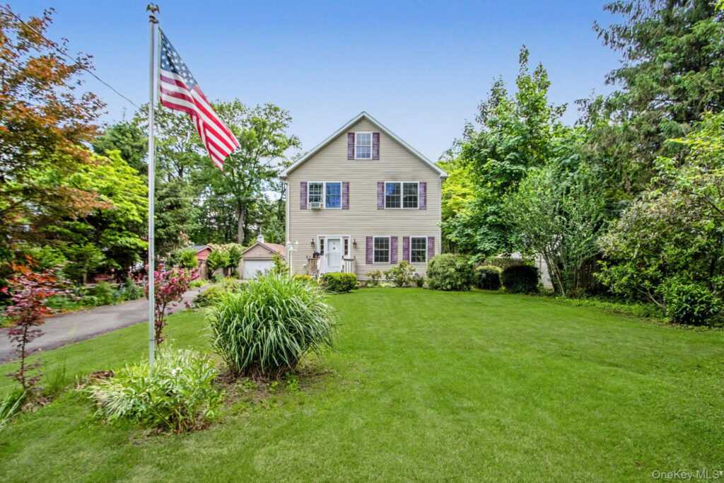 12 Lake Drive, New City, NY 10956