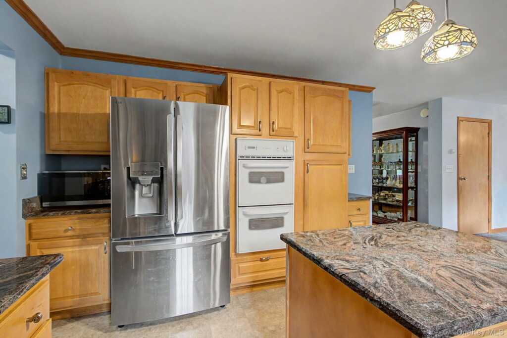 12 Lake Drive, New City, NY 10956 - Photo 10 of 50