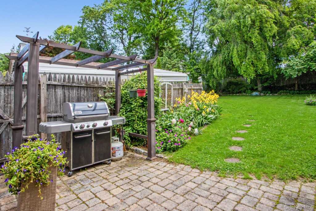 12 Lake Drive, New City, NY 10956 - Photo 43 of 50