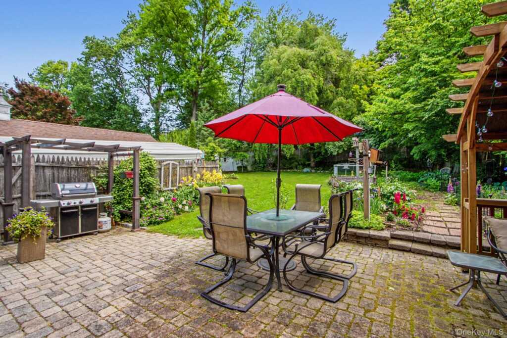 12 Lake Drive, New City, NY 10956 - Photo 45 of 50