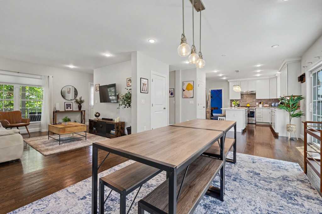 55 Hawley Avenue, Rye, NY 10573 - Photo 12 of 50