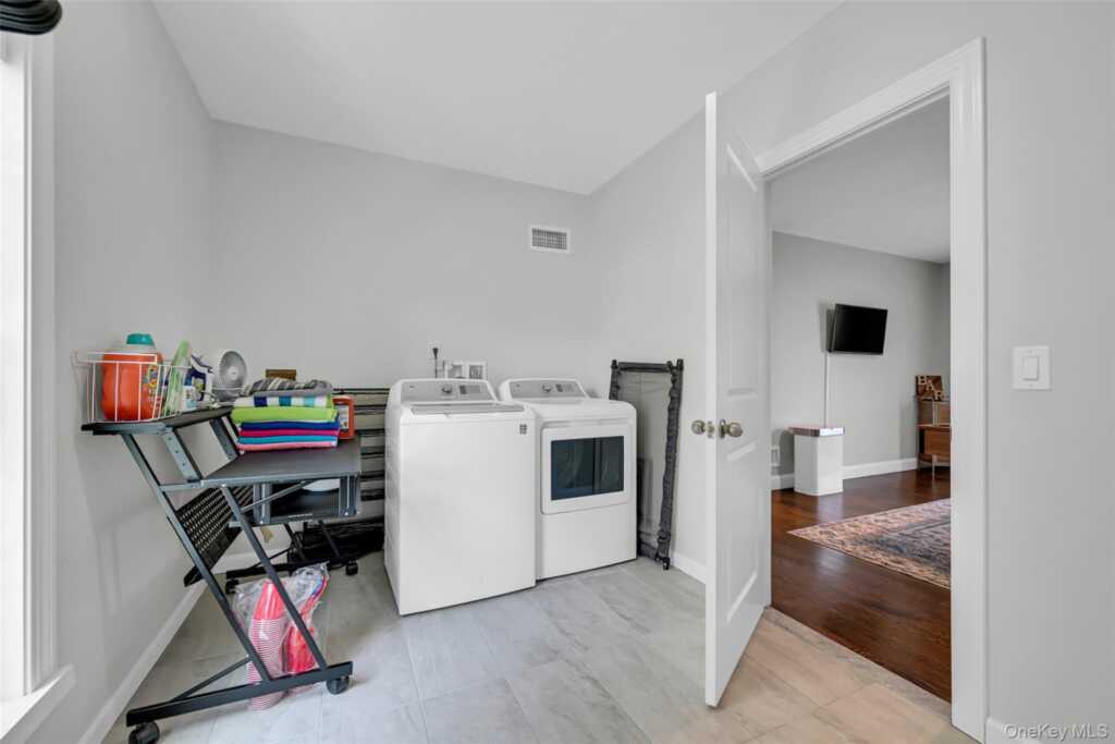 55 Hawley Avenue, Rye, NY 10573 - Photo 33 of 50