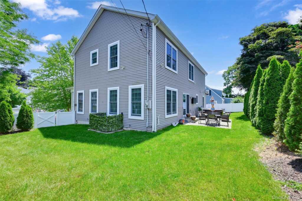 55 Hawley Avenue, Rye, NY 10573 - Photo 42 of 50
