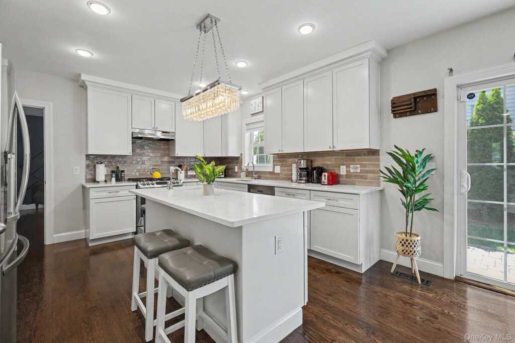 55 Hawley Avenue, Rye, NY 10573 - Photo 9 of 50