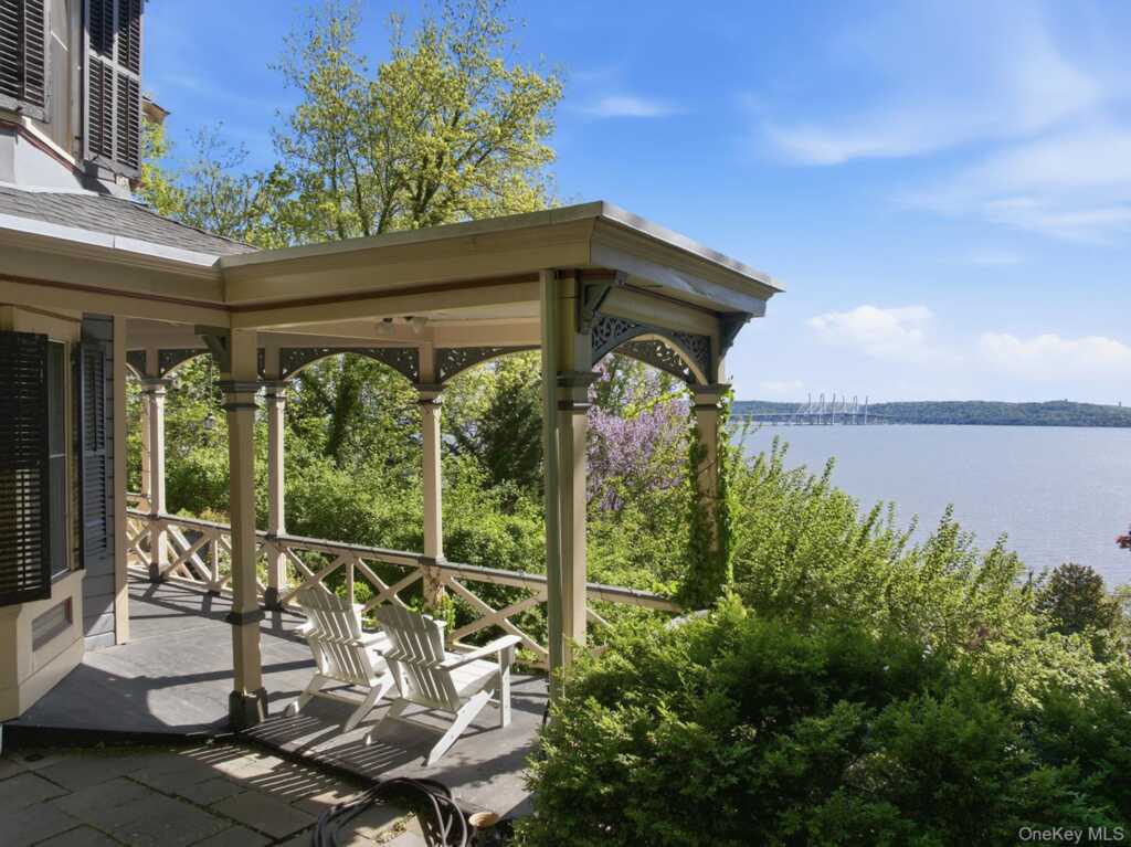 215 River Road, Nyack, NY 10960 - Photo 2 of 50