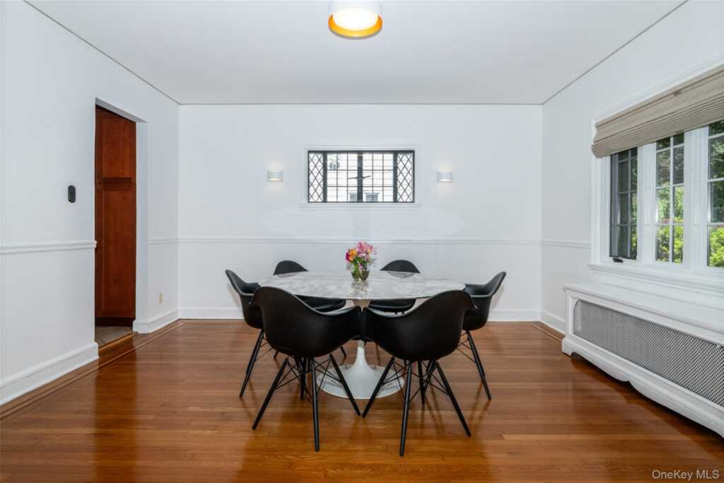 550 Forest Avenue, New Rochelle, NY 10804 - Photo 18 of 40