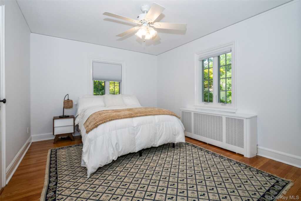 550 Forest Avenue, New Rochelle, NY 10804 - Photo 19 of 40