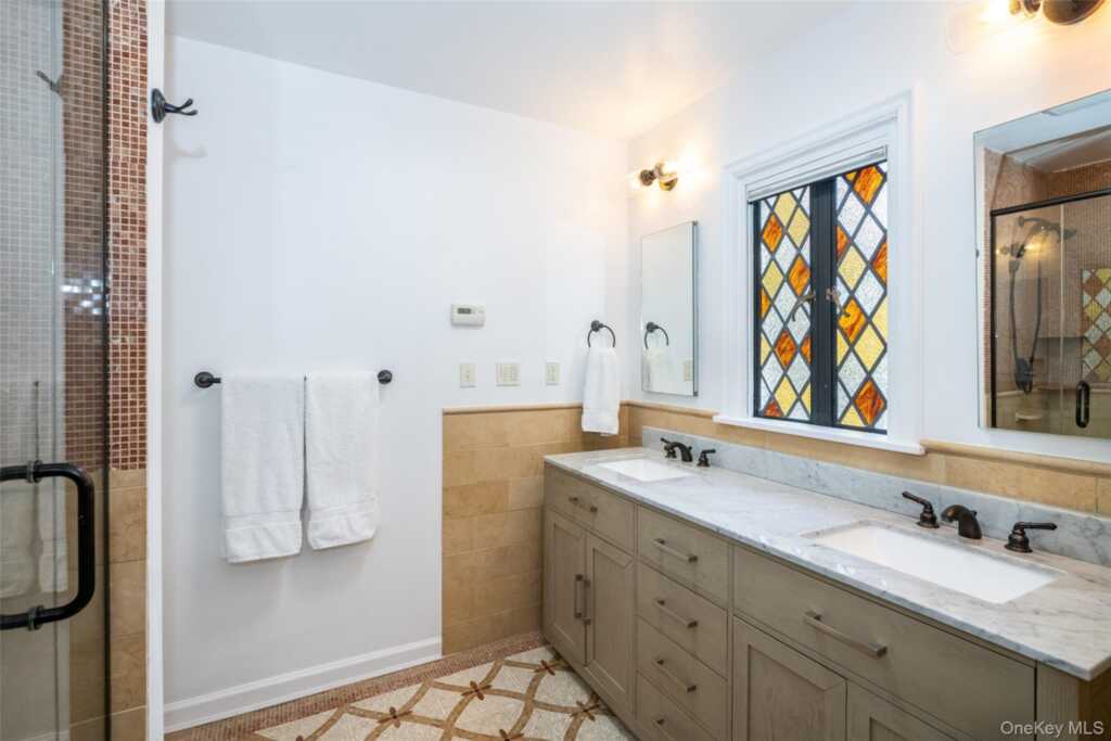 550 Forest Avenue, New Rochelle, NY 10804 - Photo 28 of 40