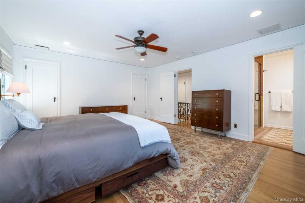 550 Forest Avenue, New Rochelle, NY 10804 - Photo 39 of 40