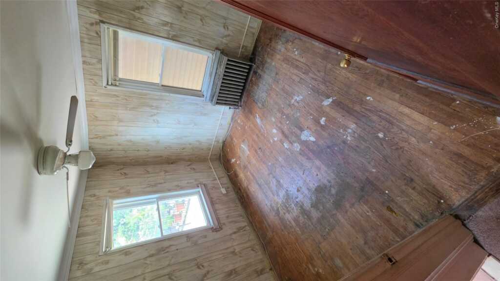 146 Beechwood Avenue, New Rochelle, NY 10801 - Photo 7 of 19