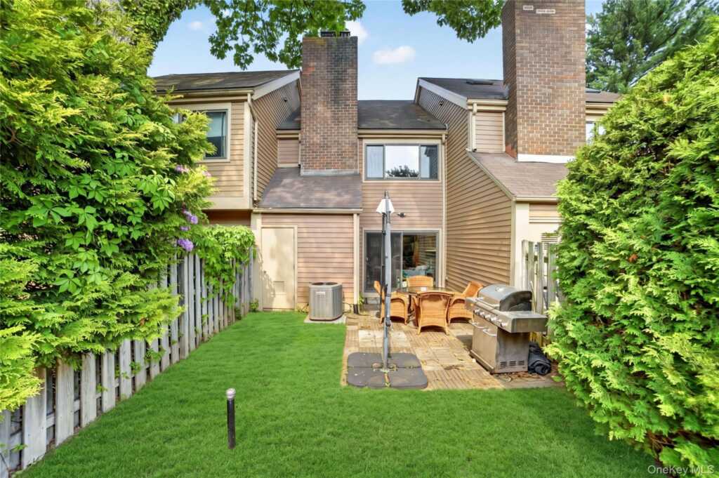 218 Tree Top Crescent, Rye, NY 10573 - Photo 22 of 36