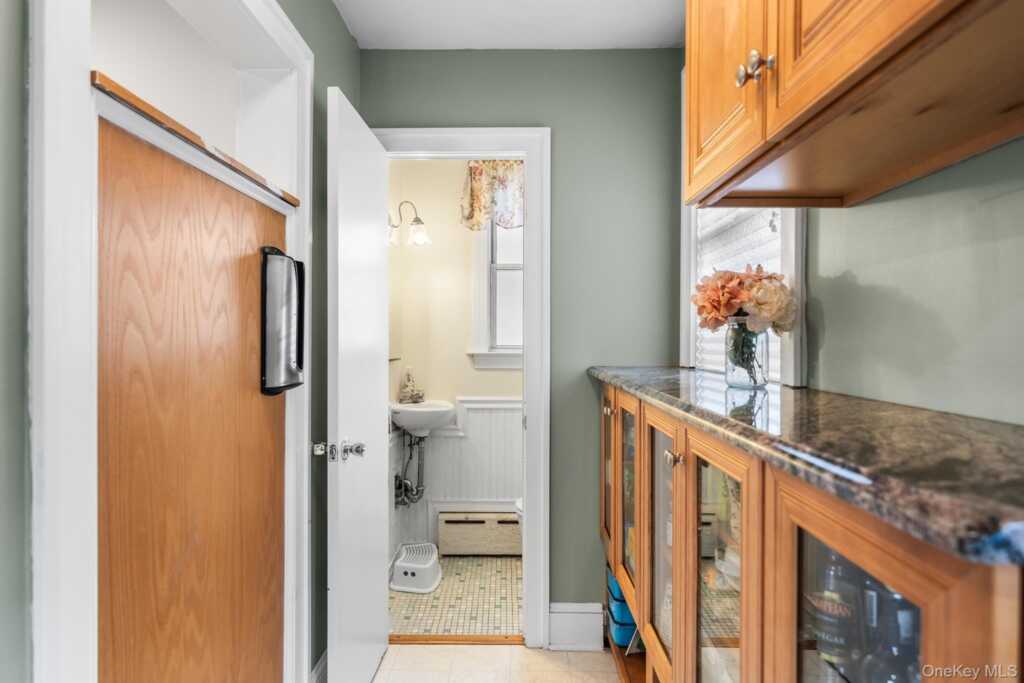 68 Breckenridge Avenue, Rye, NY 10573 - Photo 11 of 30
