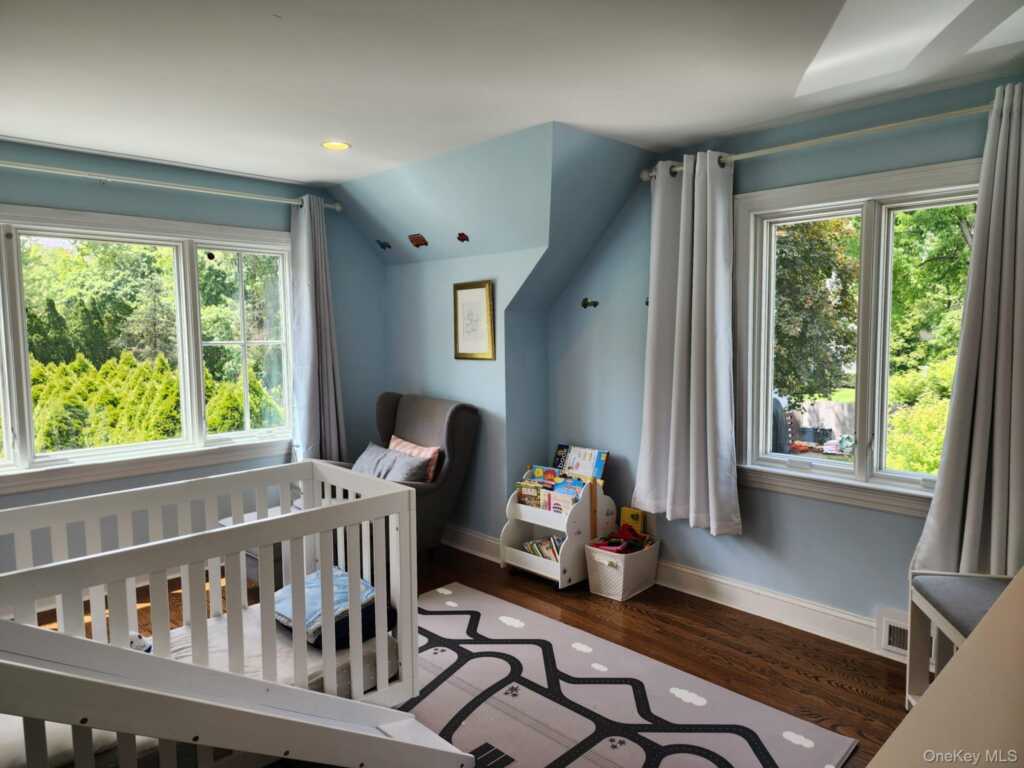 18 Lincoln Avenue, Rye, NY 10573 - Photo 22 of 31