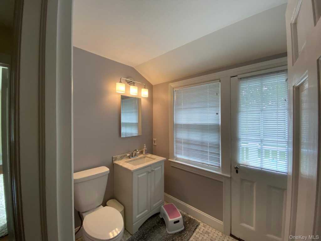 18 Lincoln Avenue, Rye, NY 10573 - Photo 23 of 31