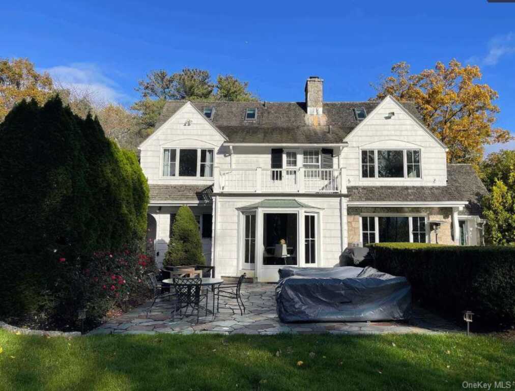 18 Lincoln Avenue, Rye, NY 10573 - Photo 3 of 31